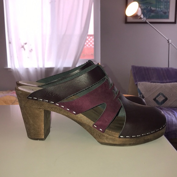 Maguba clogs size 40 3.5” heel - Picture 3 of 3